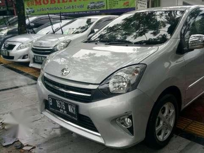 Dijual Mobil Toyota Agya G Hatchback Tahun 2015
