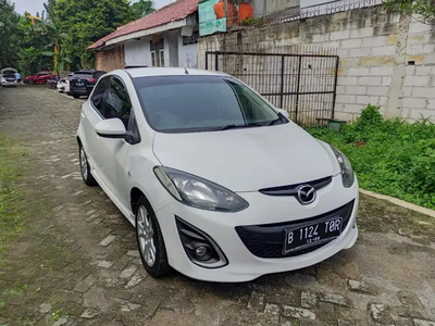 Mazda 2 2011