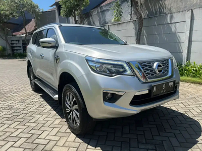 Nissan Terra 2018