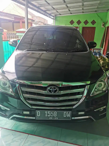 Toyota Kijang Innova 2005