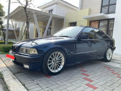 BMW 320i 1996