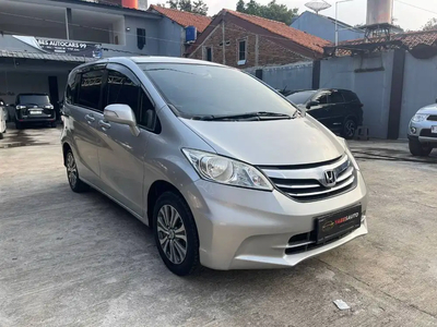 Honda Freed 2012