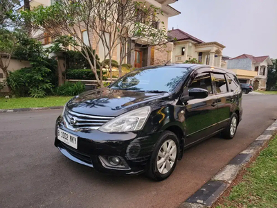 Nissan Grand livina 2014