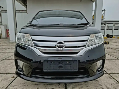 Nissan Serena 2013
