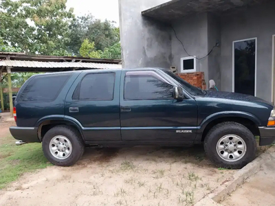 Opel Blazer 2000