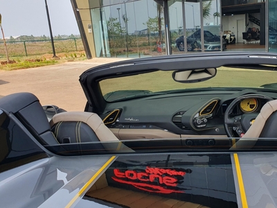 Ferrari 488 Spider 2018 abu km 5 rban cash kredit proses bisa dibantu