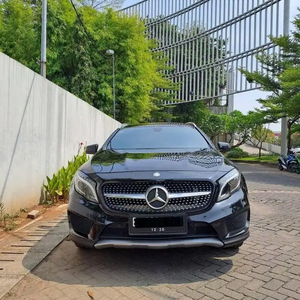 Mercedes-Benz GLA200 2016