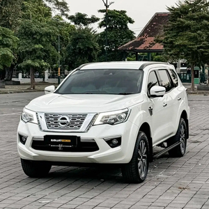 Nissan Terra 2020