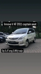 Toyota Kijang Innova 2011