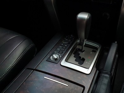 Toyota Land Cruiser 4.5 V8 Diesel 2012 hitam 40rb mls cash kredit proses bisa dibantu
