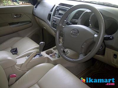 Jual Fortuner G 2.7 A/T Silver 2007