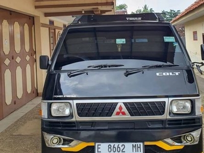 2017 Mitsubishi L300 Pickup Standard