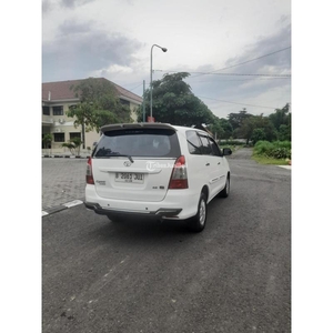 Mobil Toyota Innova G Matic Diesel 2013 Putih Bekas Terawat Siap Pakai - Yogyakarta