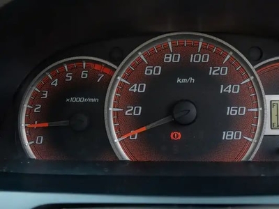 Daihatsu Xenia 1.3 R Deluxe AT 2012 Hitam