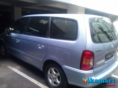 Jual BU Hyundai Trajet Tahun 2002