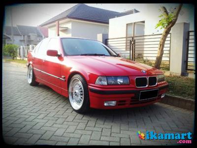 Jual Santai BMW 318 E36 Th 1996 MT Warna Merah