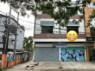 Di sewakan ruko veteran selatan