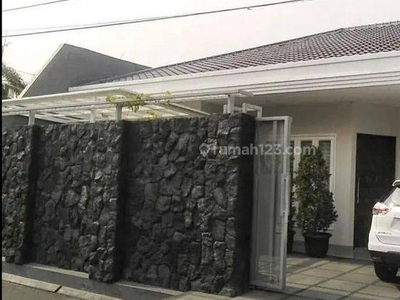 Disewakan Rumah Full Furnished di Kebayoran Lama