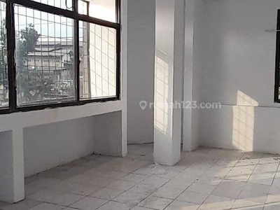 Ruko Murah Siap Pakai Lokasi Strategis Taman Ratu Jakarta Barat