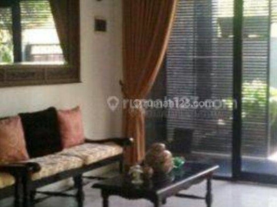 Rumah 2 Lantai Ex Kantor LB 600 Pancoran Jakarta Selatan