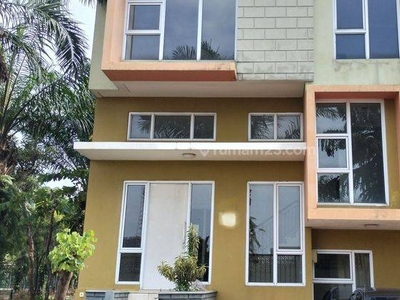 Rumah Hook 2lt di Atlanta Village Gading Serpong