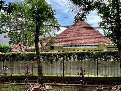 Rumah Lama Hitung Tanah di Pakubuwono Area, Jakarta Selatan
