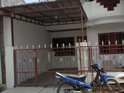Sewa Rumah 2 Lantai di Pondok Ungu Sektor , Bekasi j1102