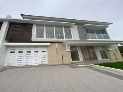 Rumah Hook 317m² di Victoria Valley Citraland Bsb City