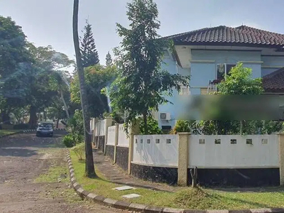 A Big House In Villa Cinere Mas, Asri Dan Terawat di Hook