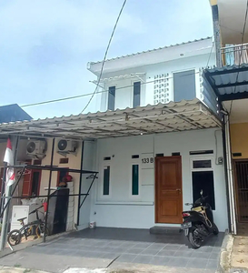 Dijual Rumah 2 lantai di perum cluster Kota Depok Jawa Barat