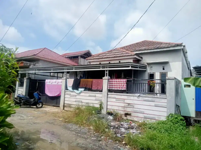 DIJUAL RUMAH SDH ADA PAGAR BETON KELILING