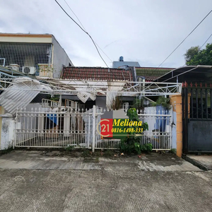 Dijual Rumah Tua Dalam Komplek Jelambar Wijaya kusuma Hadap Utara
