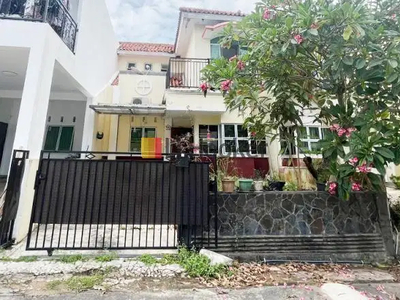 Dijualkan Rumah 2 Lantai Furnished Di Perum Villa Bukit Indah Batam