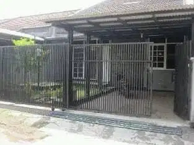 disewakan rumah 2 lantai minimalis terawat siap huni di kembar mas