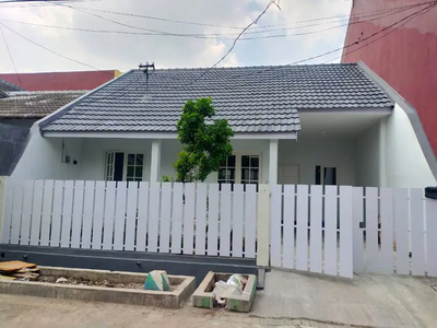 JUAL RUMAH BARU RENOVASI WISMA TROPODO SIAP HUNI