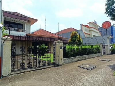 Lokasi Strategis‼️ Rumah Raya Jemursari Surabaya