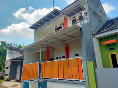 Rumah 2 Lantai Siap Huni Dekat SLG Kediri