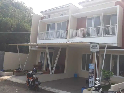 Rumah 2 Lantai Siap Huni Free Biaya dan dekat Alun-Alun Kota Depok