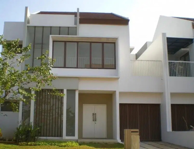 Rumah 2lt 200m 10x20 cluster premium lantana JGC Jakarta garden city