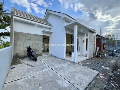 Rumah Baru di Sukoharjo Timur Pasar Gentan JL Kaliurang Km 10
