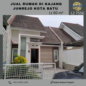 Rumah Minimalis Modern Nyaman Strategis di Grand Mutiara Junrejo