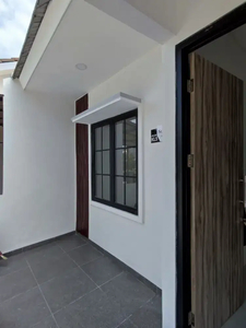 Rumah Modern Mewah Villa Nusa Indah 3 dekat Kota wisata cibubur