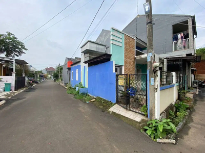 (T-001.P) RUMAH DI HOOK KEAMANAN 24 JAM BERADA DI PAMULANG