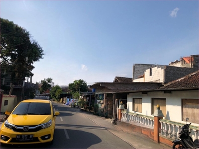 Tengah Kota Jogja Tanah Tepi Jalan Utama SHMP Akses Mobil Papasan