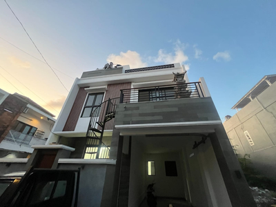 Rumah Baru Di Pusat Kota Jl Dewata - Sidakarya Denpasar Selatan