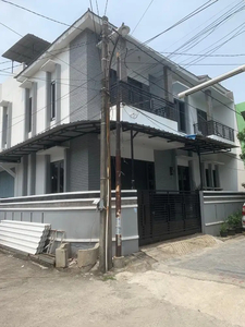 Di Jual Cepat Rumah Hook di Harapan Indah Bekasi