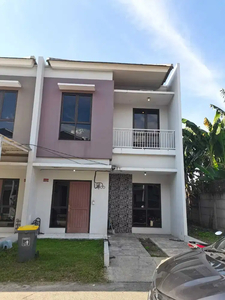 Dijual Rumah 2 lt Perumahan permata Icon sepatan Tangerang