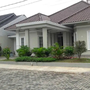 Dijual Rumah Besar Siap Huni di Ceger Asri, Cipayung, Jakarta Timur