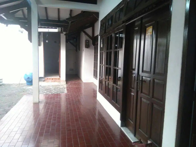 Dijual Rumah Dalam Kompleks Elang Manilo Jatiwaringin-Jakata Timur