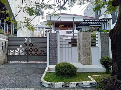 Dijual Rumah Jalan Cempaka Surabaya Pusat Lokasi Strategis (2811)